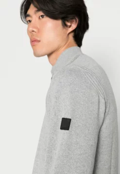 Indicode Jeans Vincenzo - Chaqueta De Punto - Light Grey -Indicode Jeans Comercio 20e60ee7994d4e29a98b8f49e54b5e3b scaled