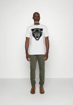 Indicode Jeans Incalli - Vaqueros Boyfriend - Army -Indicode Jeans Comercio 277b601142224a3e9272d66354163192 scaled