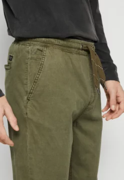 Indicode Jeans Nexus - Pantalones - Army -Indicode Jeans Comercio 3651f891a7d3466083bf14daa4f9cfb4 scaled