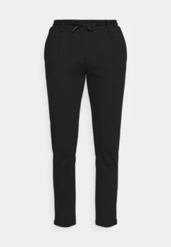 Indicode Jeans Eberlein With Rolled Up - Pantalones - Black -Indicode Jeans Comercio 39db88de102d495e98e84b90cdd52bf5 scaled