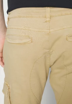 Indicode Jeans Albani - Pantalones Cargo - Mojave -Indicode Jeans Comercio 582a6ac14a884af5a0f60613ccc2e004 scaled