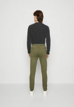 Indicode Jeans Nexus - Pantalones - Army -Indicode Jeans Comercio 5eabcc5aa0dc4a20b55f959e4de53837 scaled