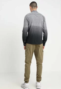 Indicode Jeans Lakeland - Pantalones Cargo - Army -Indicode Jeans Comercio 60b5514632034a7aaebd8ade6ade0295