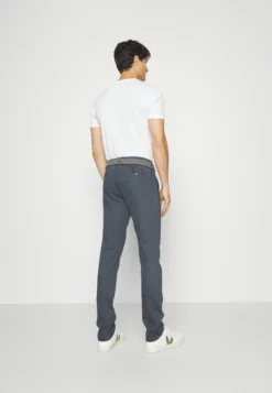 Indicode Jeans Inwaller - Pantalones Chinos - Navy -Indicode Jeans Comercio 7128716799d348fdbcde55e195619ae3 scaled