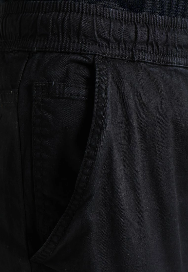 Indicode Jeans Lakeland - Pantalones Cargo - Black 4 Indicode Jeans Lakeland - Pantalones Cargo - Black - Imagen 4