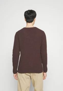 Indicode Jeans Jersey De Punto - Dark Brown -Indicode Jeans Comercio 9898da3c701d4c3e935277d0b094e6ed scaled