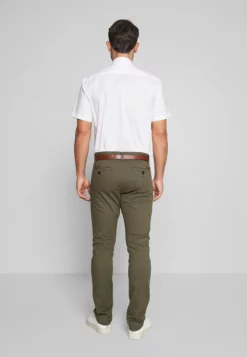 Indicode Jeans Gover - Pantalones Chinos - Army -Indicode Jeans Comercio bbe457b563d547ed9bf01d28e183f21e scaled