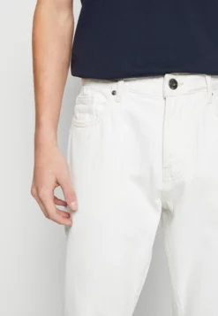 Indicode Jeans Vaqueros Tapered - White Heaven -Indicode Jeans Comercio ca3bf1f4594244f681e87f8b0625d4c9 scaled