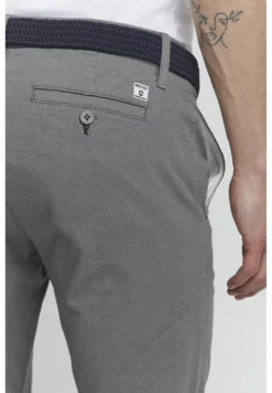 Indicode Jeans Pantalones Chinos - Light Grey -Indicode Jeans Comercio eaed58f8d8d649409ea7a73ffaf20ccb scaled