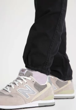 Indicode Jeans William - Pantalones Cargo - Black -Indicode Jeans Comercio f447bb3624414f14a894d8e0af1e2873